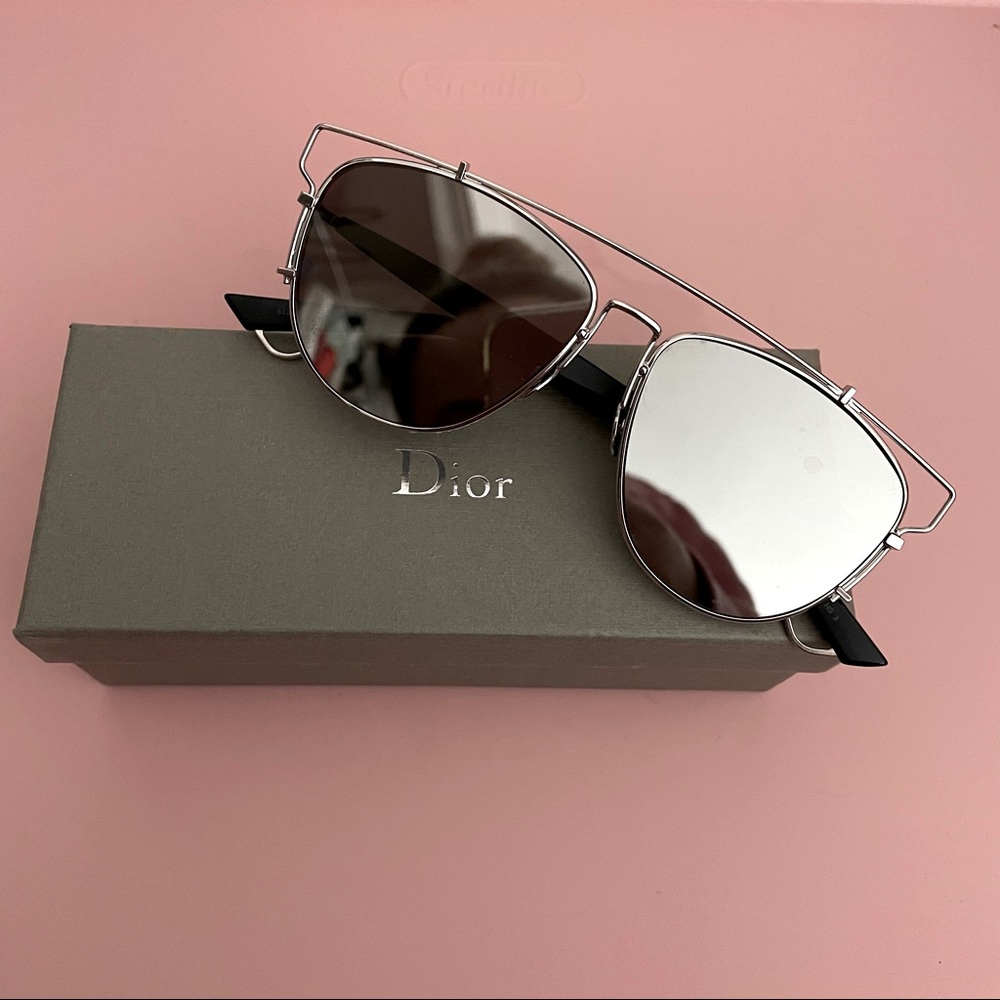 Dior sunglasses! Never worn! Perfect condition
